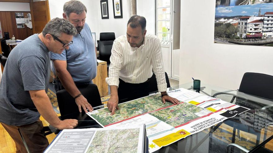 Caldas declara «clave» la variante Oeste para «desviar de la villa el tráfico pesado»