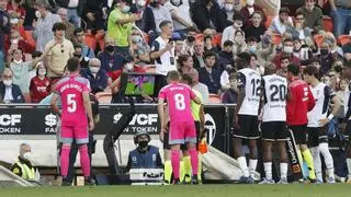 Un árbitro de pésimo recuerdo para el Valencia - Alavés