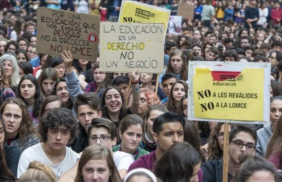 mjibanez36047710 barcelona  26 10 2016 jornada de huelga y manifestacion de e161108213604