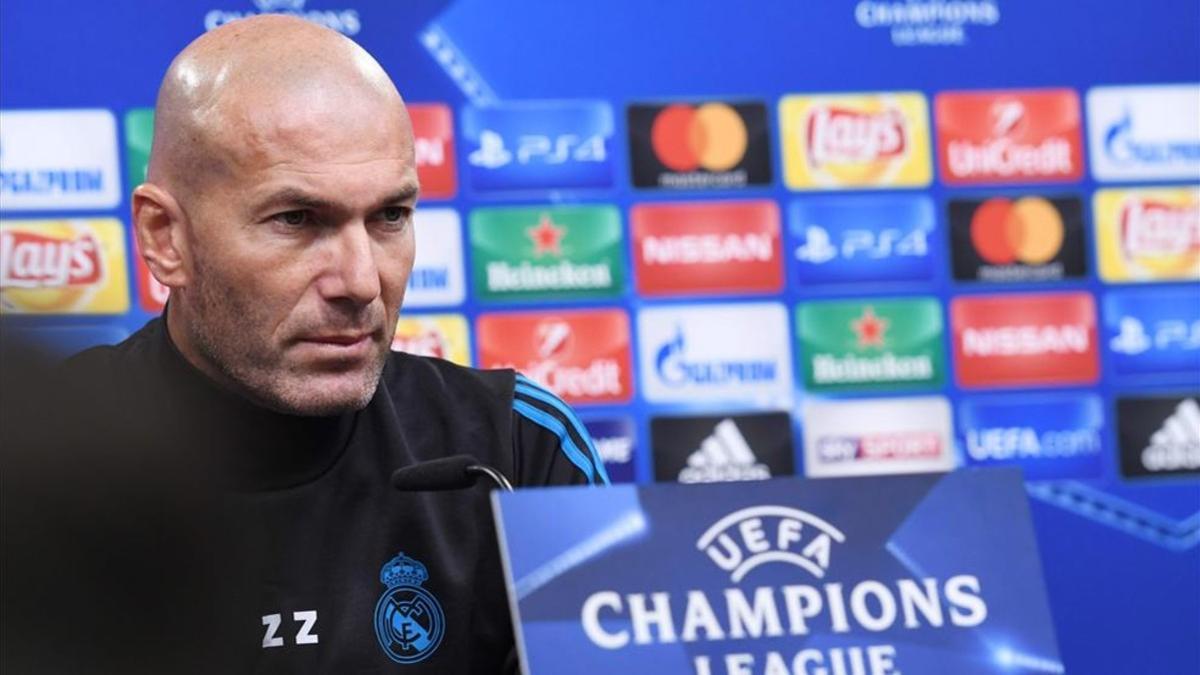 Zidane, en la sala de prensa del estadio Signal Iduna Park