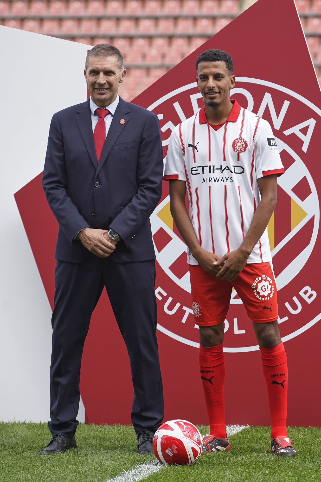 Girona Montilivi Presentació Ounahi, nou jugador del Girona FC