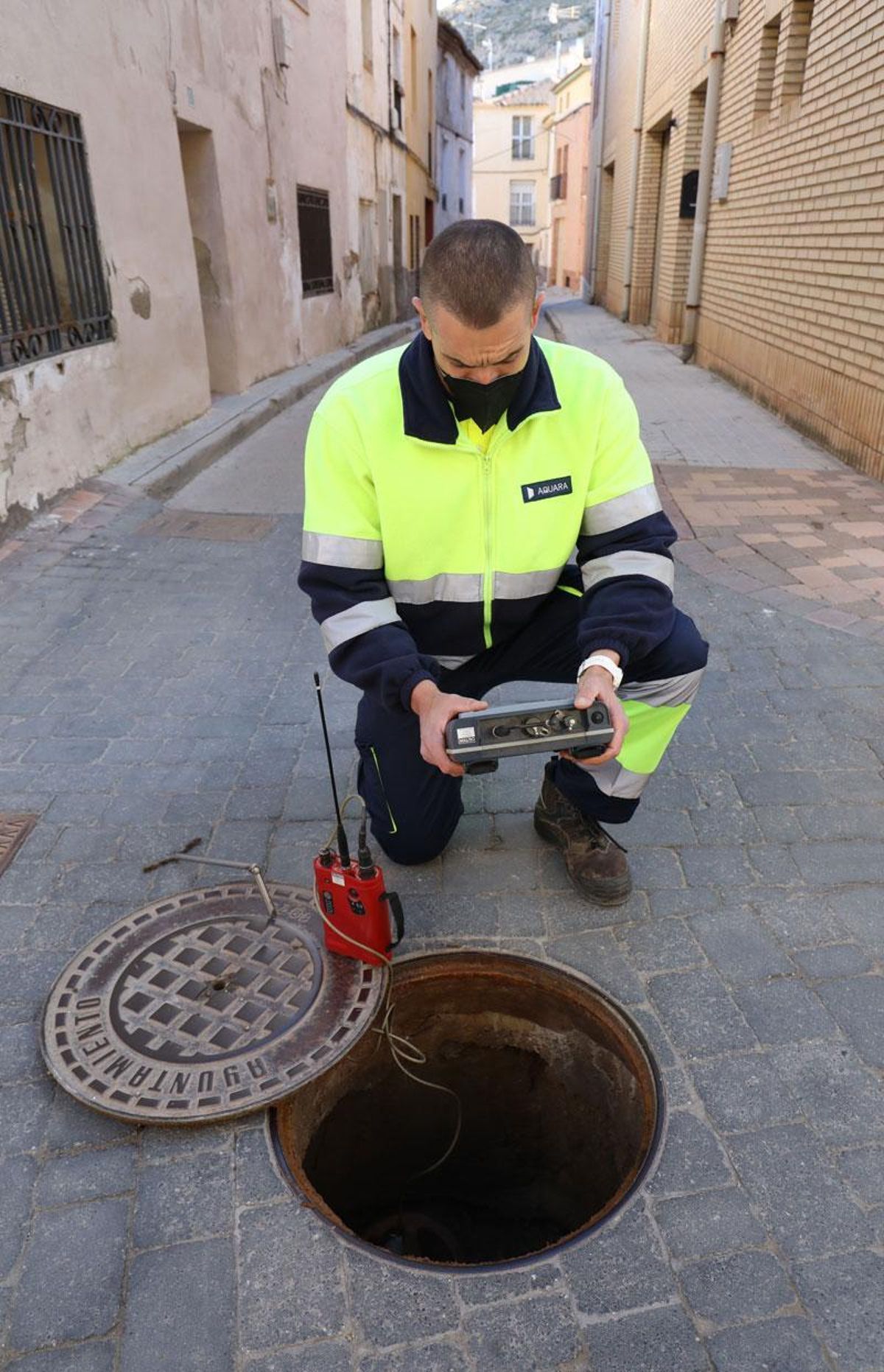 El oficio del buscafugas: persiguiendo el sonido el agua