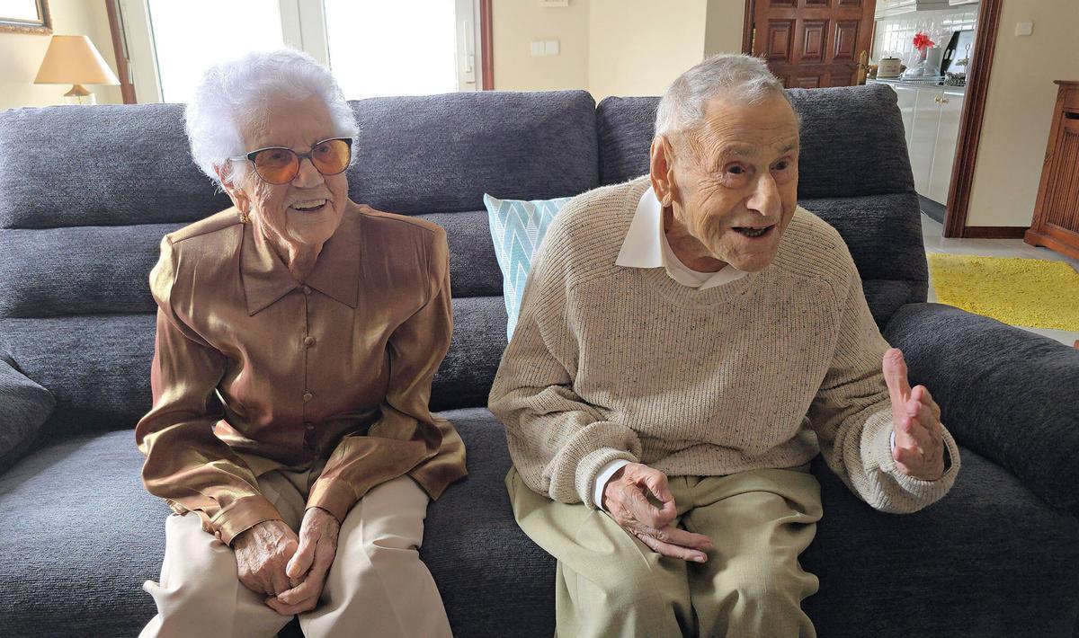 Paco y Carmen, el matrimonio centenario de Nigrán que murió en unos días Paco y Carmen, el matrimonio centenario de Nigrán que murió en unos días