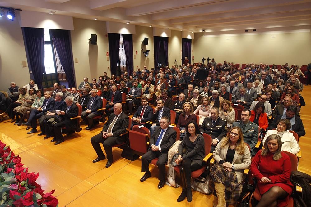 La Diputación rinde homenaje a los alcaldes y concejales de la Democracia