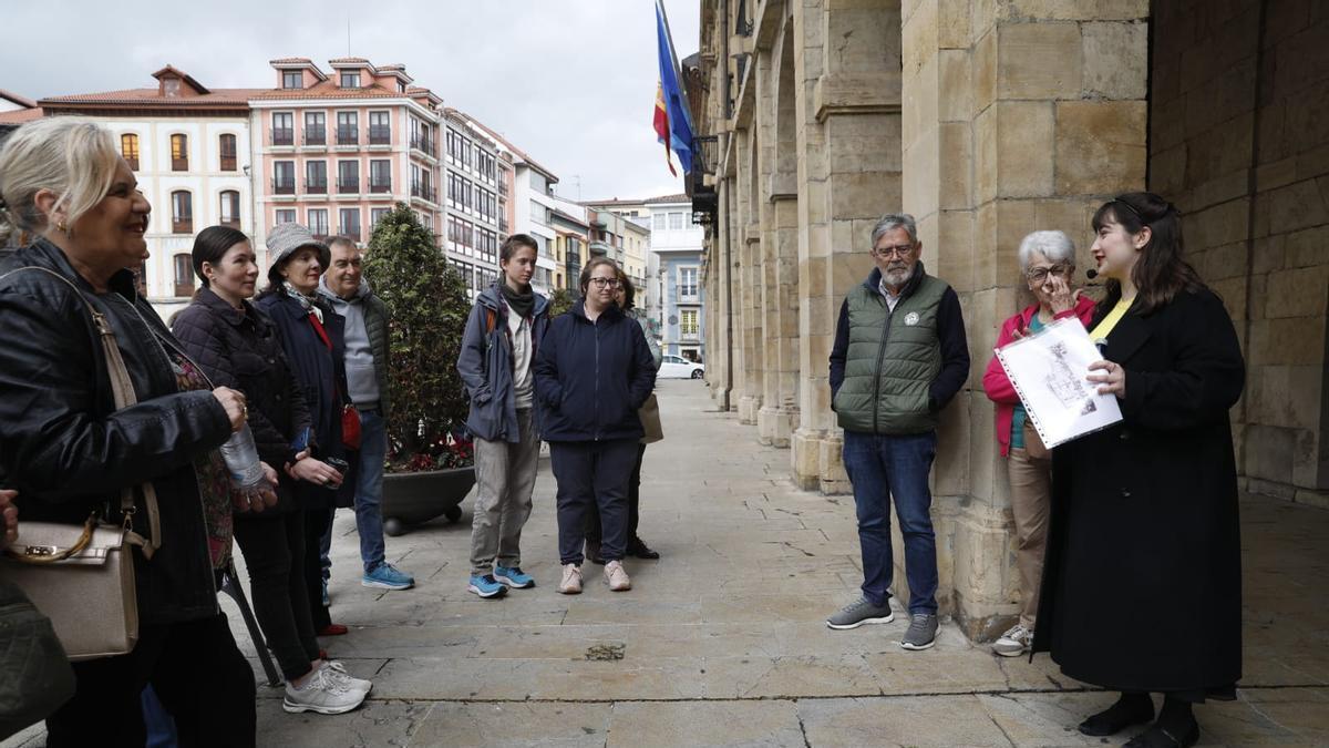 VÍDEO: Visita guiada por el casco histórico de Avilés por el Día de los Museos