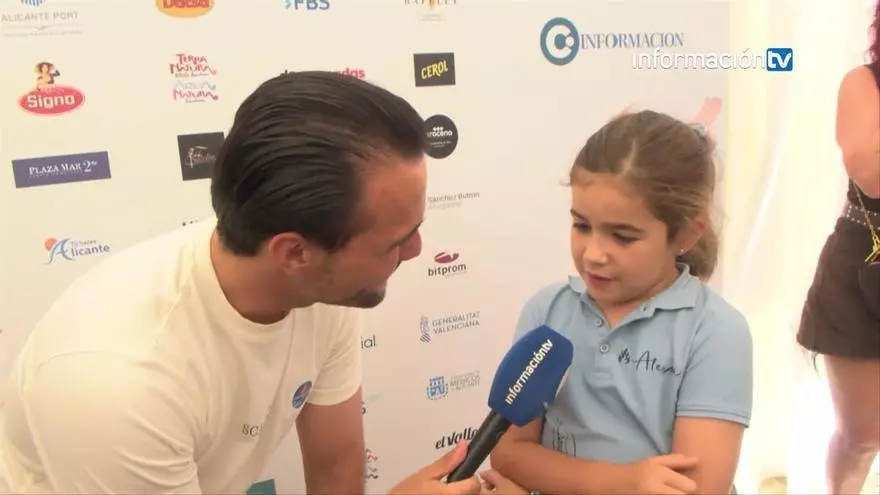 Alexia Peiró visita el Racó de Información TV