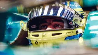 Alonso dispara el entusiasmo con el Aston Martin