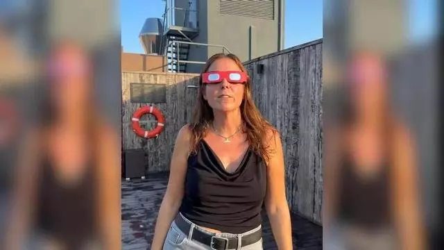 A PIE DE CALLE | Ana Sánchez ve el eclipse desde el rooftop del Nobu
