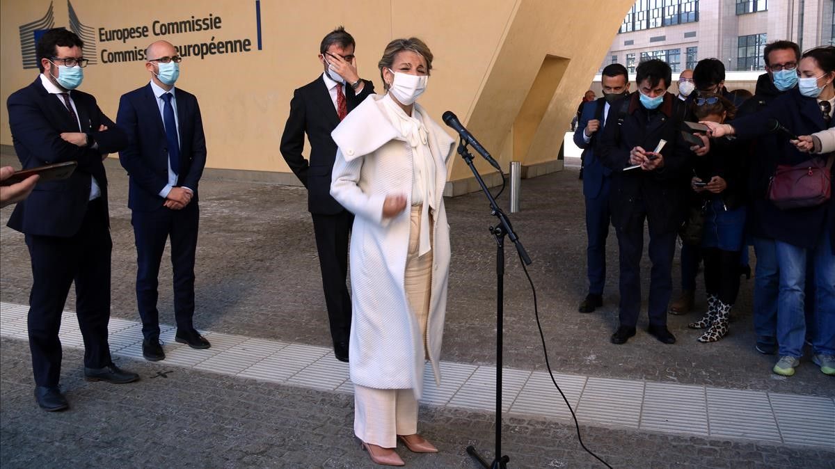 Pla general de la ministra de Treball i Economia social  Yolanda Diaz  fent declracions davant la Comissio Europea Silvia Junyent  ACN