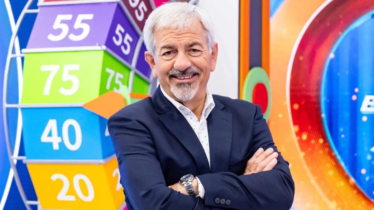 AUDIENCIAS DE TELEVISIÓN | Carlos Sobera se abre por completo y habla de la guerra de audiencias con ‘La ruleta de la suerte’: “Querían que lo presentara yo”