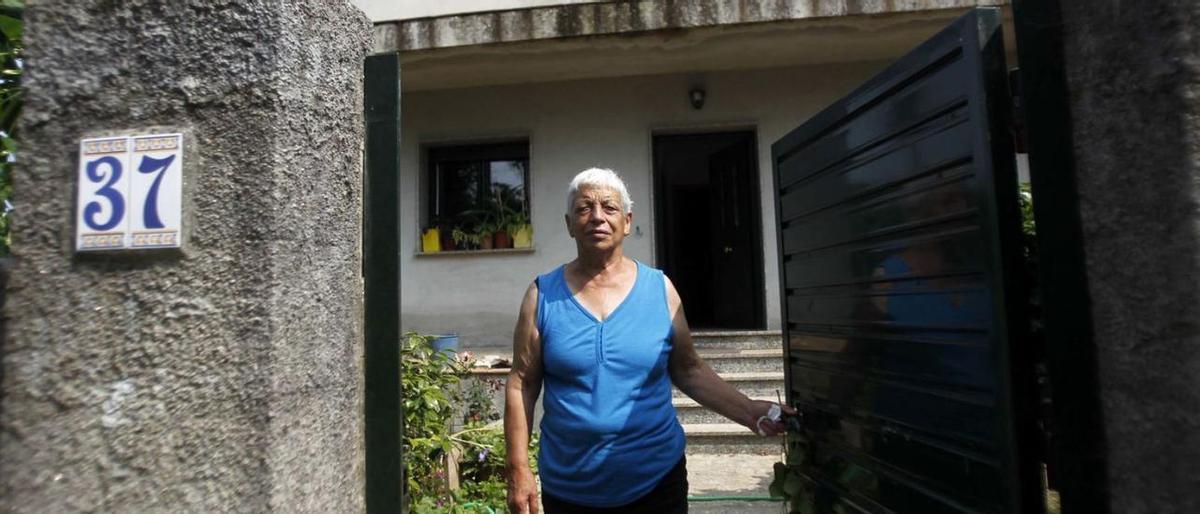 La vecina de Santo Tomé de Nogueira en la vivienda que pueda perder. La vecina de Santo Tomé de Nogueira en la vivienda que pueda perder.