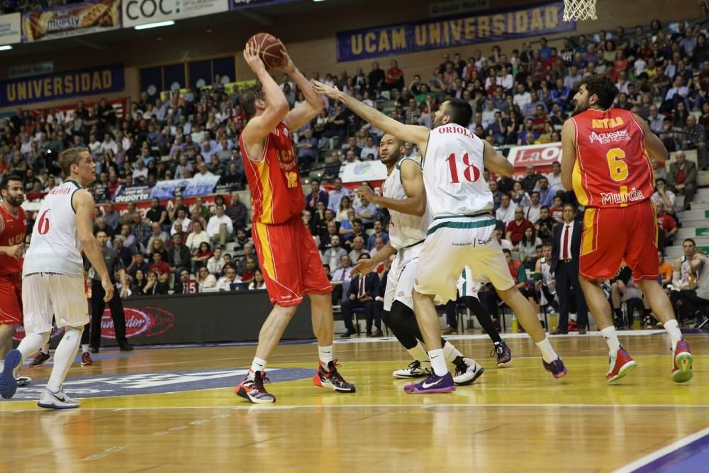 Baloncesto: El UCAM Murcia - Sevilla, en fotos