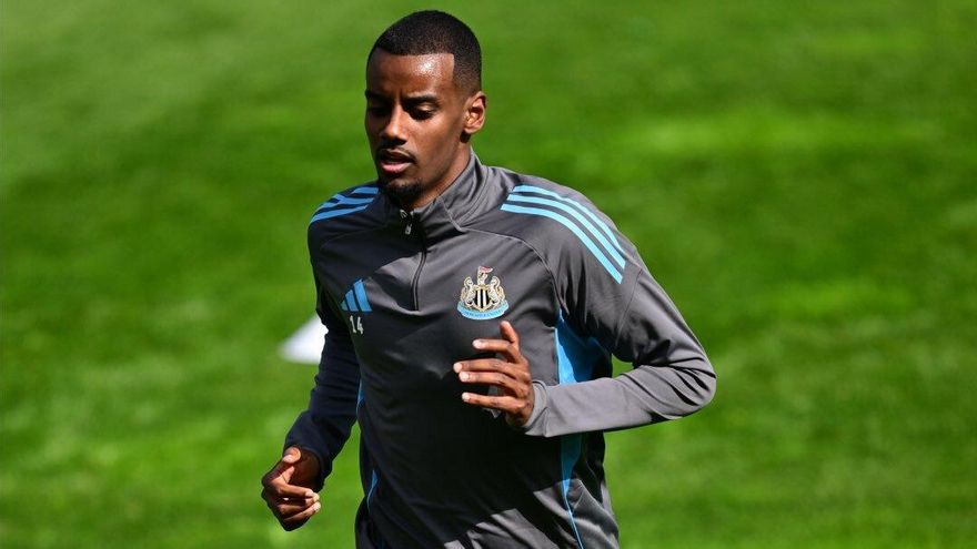 El Newcastle aparta a Isak del primer partido de pretemporada