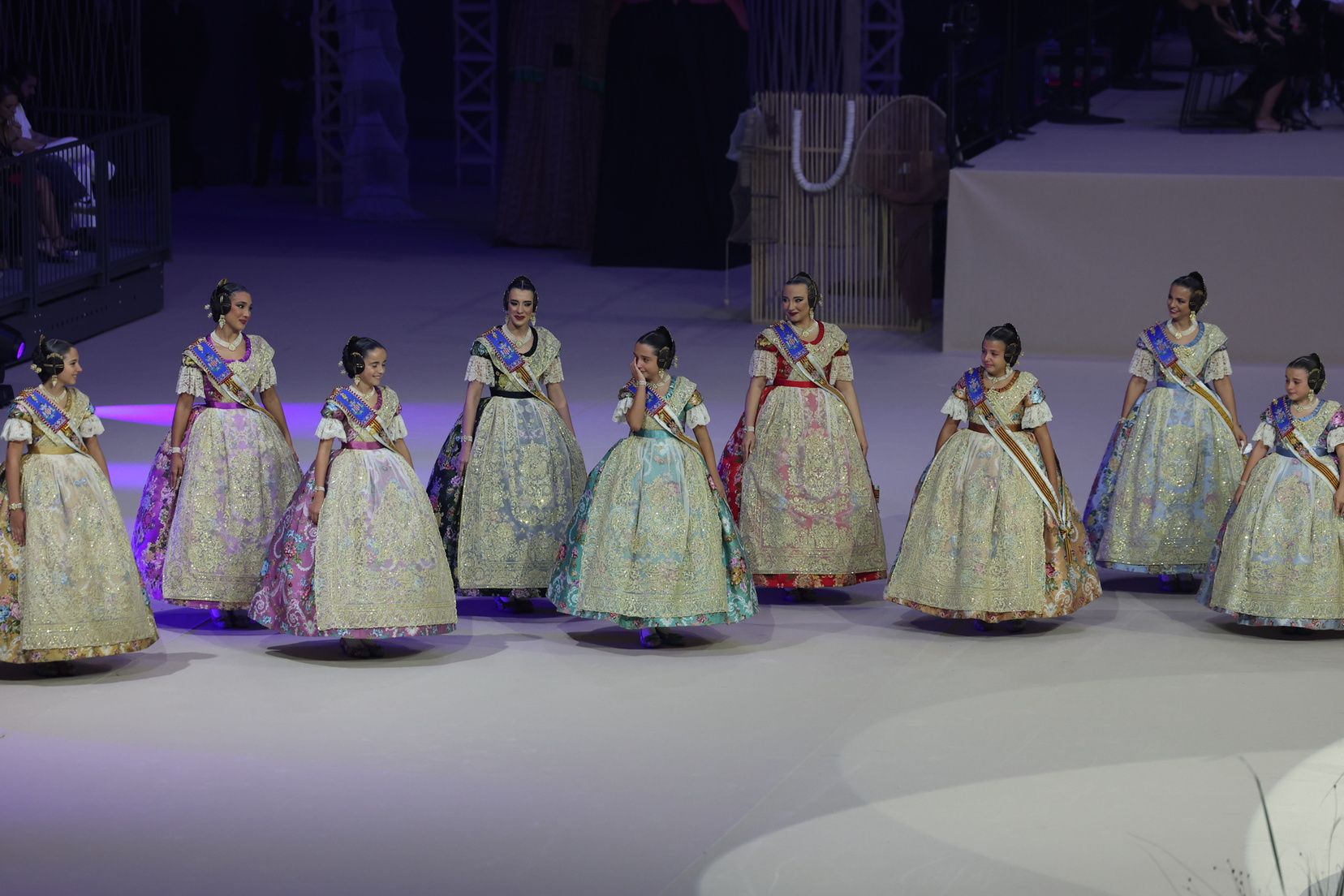 Berta Peiró y Lucía García dicen adiós a su año como falleras mayores de València 2025