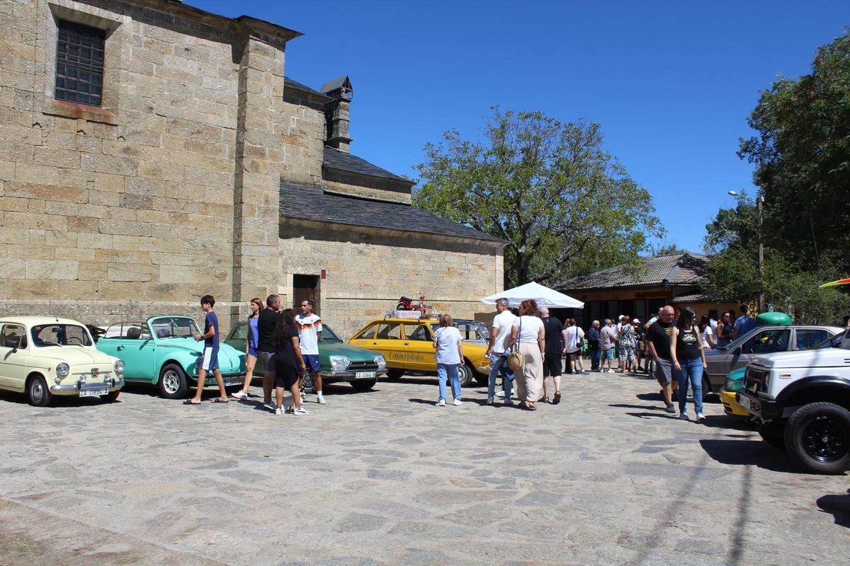 GALERIA I II Concentración de coches clásicos de Donado GALERIA I II Concentración de coches clásicos de Donado