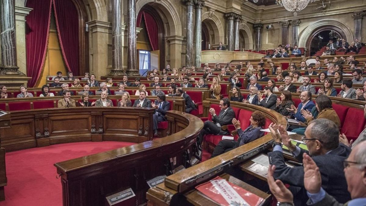 ple al parlament catalunya barcelona