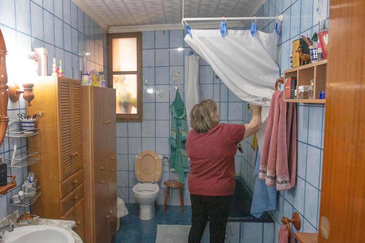 La habitación y el baño donde aparecen las protagonistas son los de Florentina y Antonio.