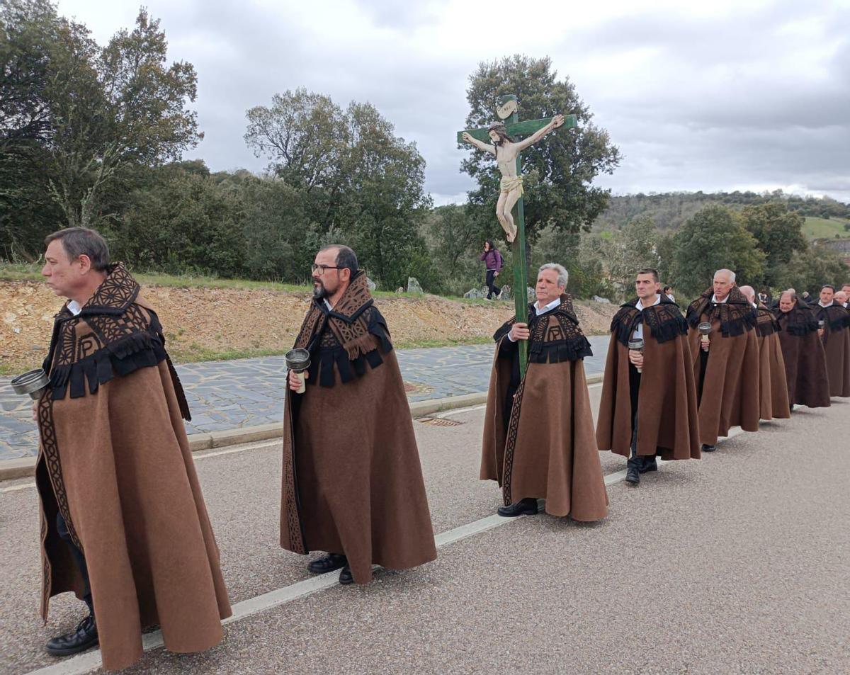 Capas pardas en la Semana Santa de Bercianos de Aliste.