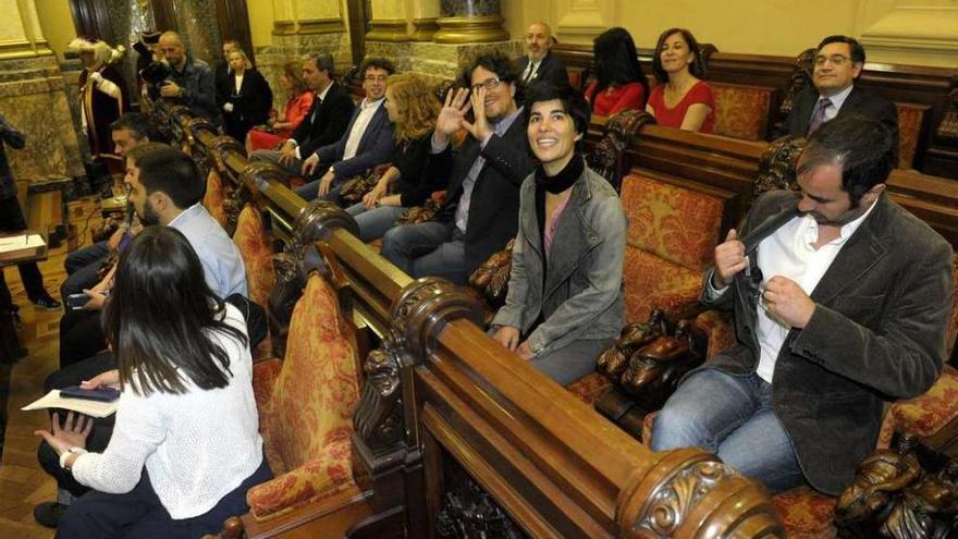 Concejales de Marea Atlántica y del PSOE, en el pleno de constitución de la Corporación.