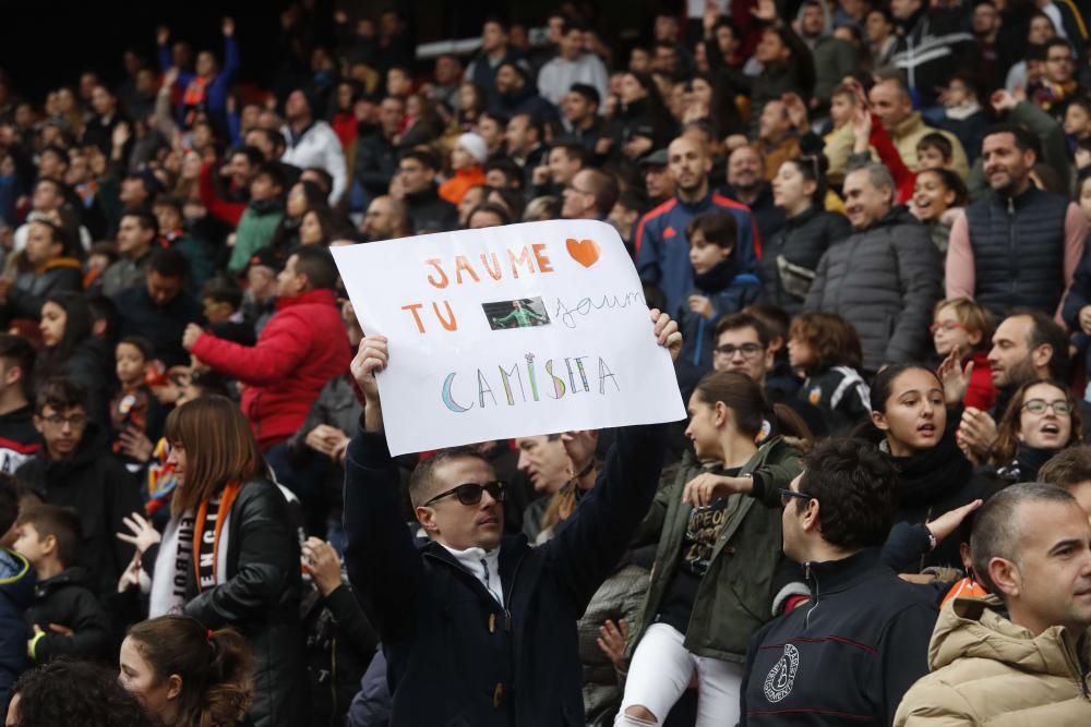 Búscate en el entrenamiento del Valencia CF en  Mestalla