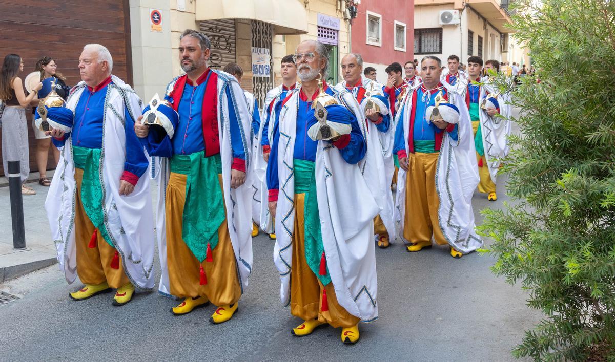Los Moros y Cristianos honran a la Patrona de Elche Los Moros y Cristianos honran a la Patrona de Elche