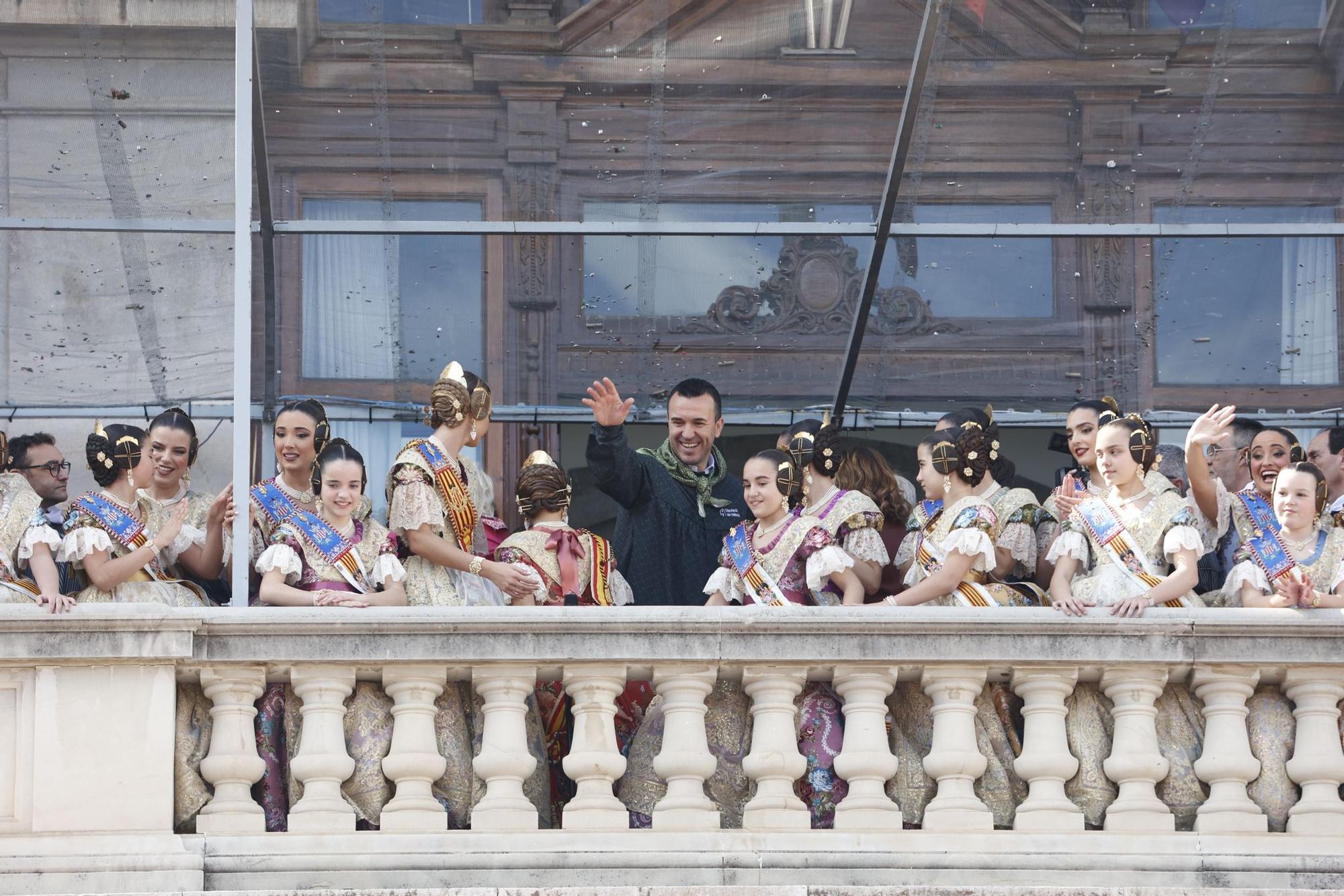 Todas las fotos de la mascletà del 11 de marzo
