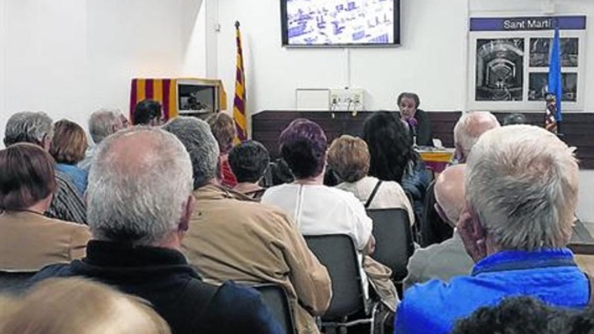 Asamblea de la asociación vecinal de Sant Martí, la semana pasada.