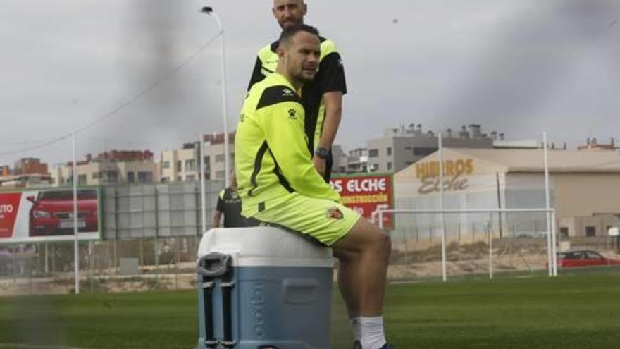 Iván Sánchez, junto a recuperador Aitor Soler, con quien trabajará a partir de ahora.