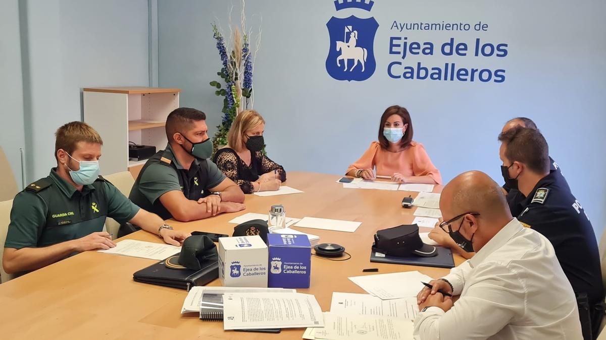 Reunión de la Junta Local de Seguridad de Ejea de los Caballeros (Zaragoza).