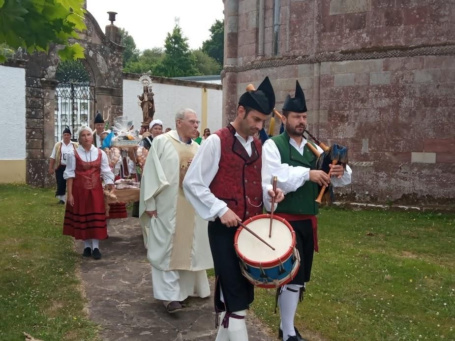 LNE Procesion Amandi.jpg