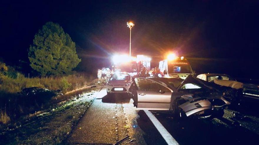 Tres muertos y cinco heridos en una colisión múltiple en  la AP-7 por el granizo