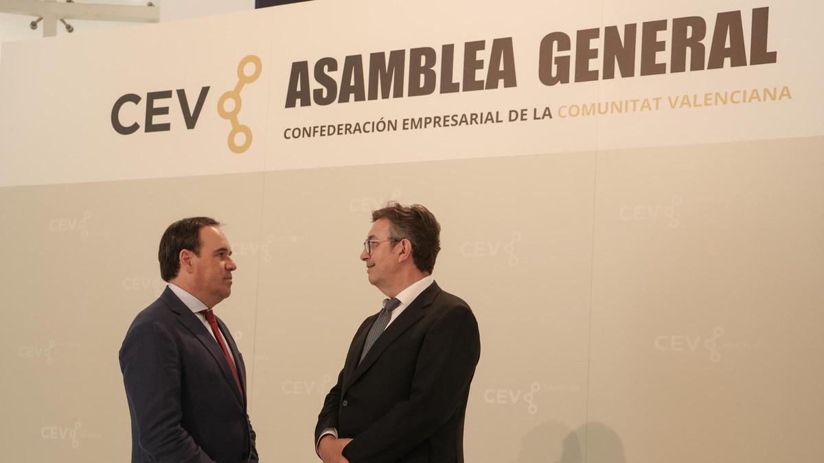 Pérez Llorca reclama negociación para acabar con los «privilegios» en la financiación autonómica