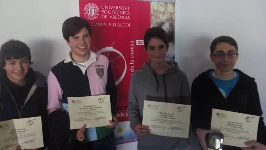 El colegio La Concepción de Ontinyent gana dos premios de informática en la UPV de Alcoi