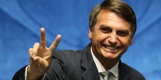 El Tribunal Electoral investiga la campaña de Bolsonaro