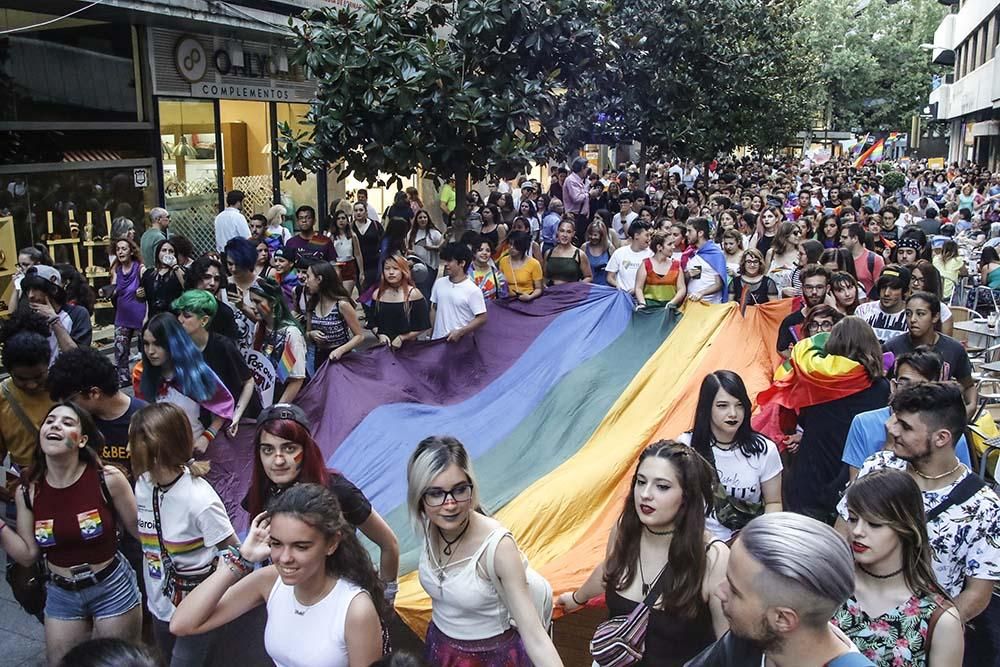 La marcha arco iris toma Córdoba