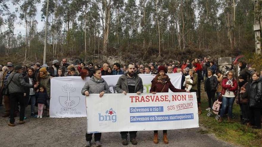 Manifestación contra el trasvase, en Soutomaior. // Alba Villar