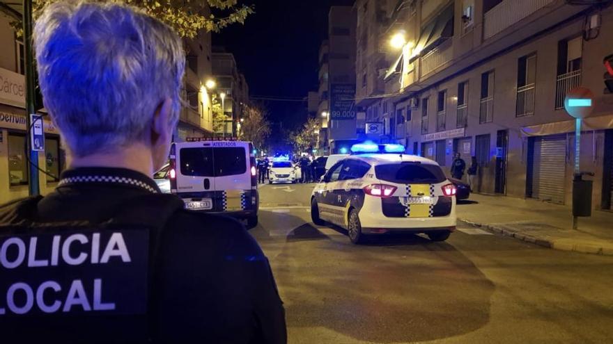 Imagen de archivo de un servicio de la Policía Local en Elche