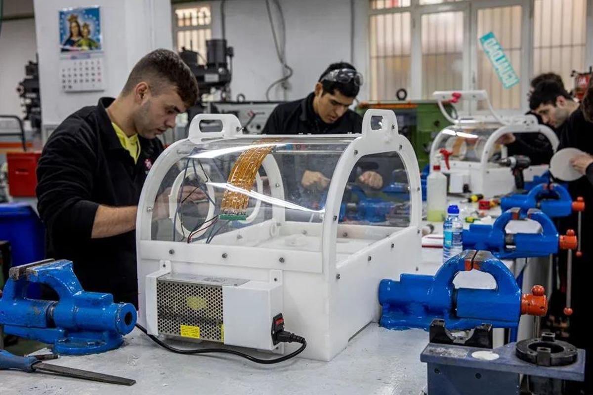 Alumnos de FP mecánica en una imagen de archivo.