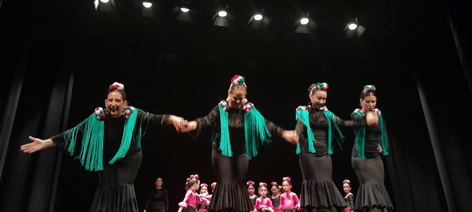 GALERÍA | Gala de baile para celebrar el fin de curso de la Asociación "Flamenco y Compás de Toro"