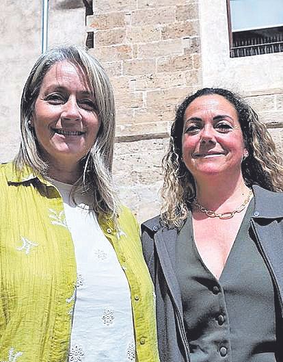 Pilar Amate y Joana Manresa.