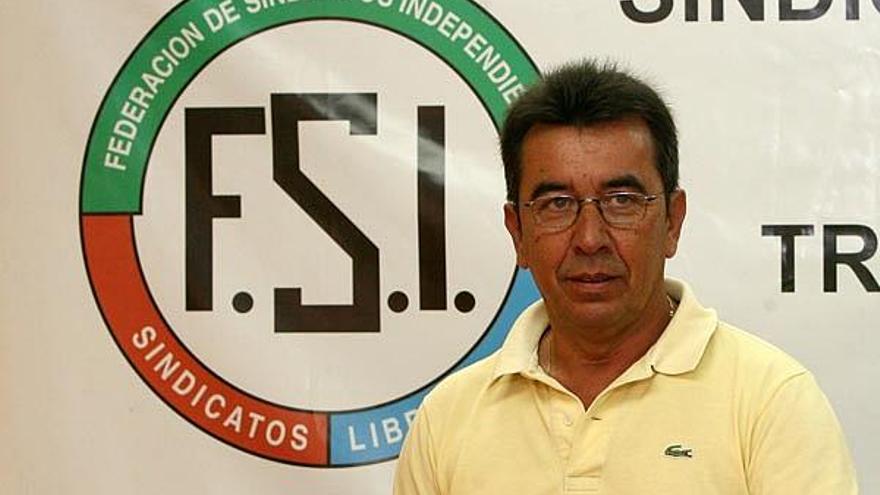 Alberto Priego tras ser elegido ayer secretario general del SIT.