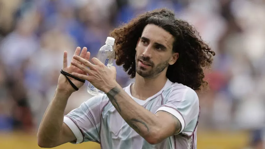 Cucurella, un héroe en las últimas