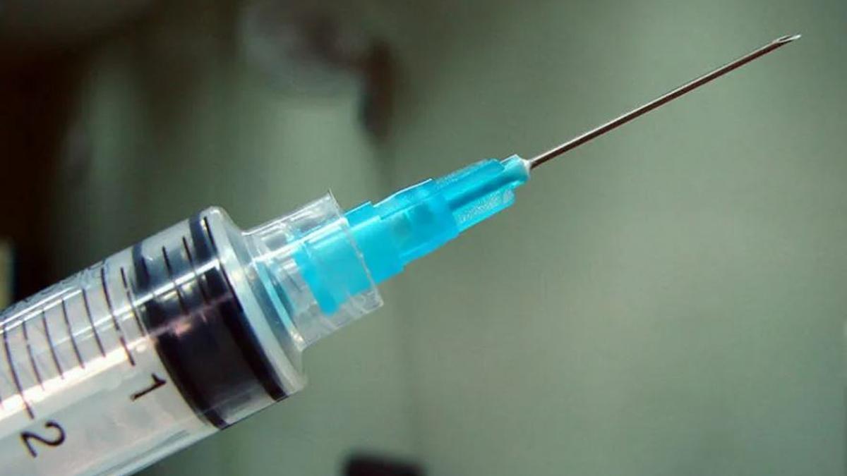 Inyectar droga con una jeringa: un tipo de sumisión química que llega a España