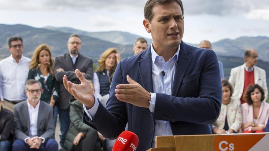 Albert Rivera repite como el político que los castellanos y leoneses prefieren como jefe