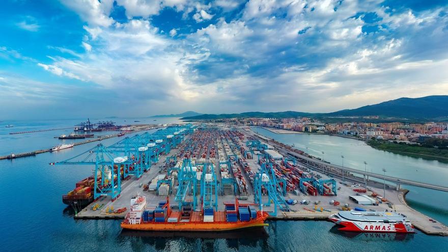 Los puertos españoles requieren de 4.500 millones de euros para cumplir con los objetivos de descarbonización