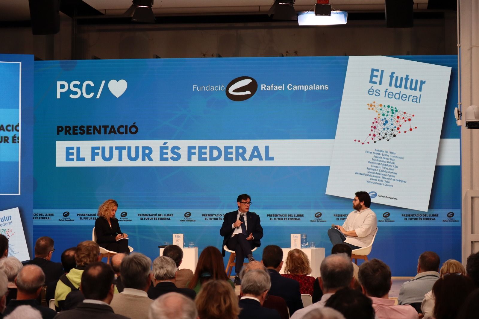 Salvador Illa, Meritxell Batet y Ferran Pedret, durante la presentación de la publicación 'El futur és federal'