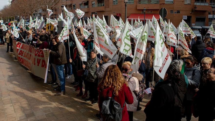 Manifestación de Aerte frente a la Conselleria de Igualdad y Políticas Inclusivas. | LOYOLA PÉREZ DE VILLEGAS