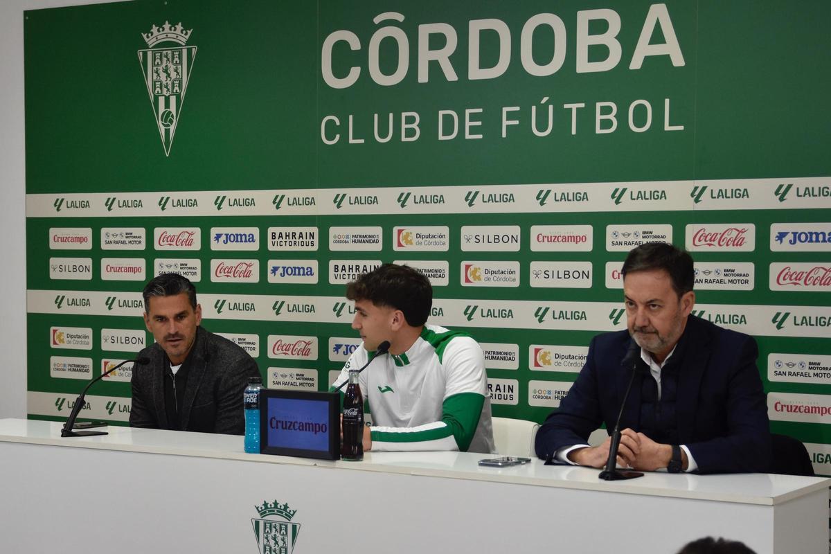La presentación de Diego Percan, en imágenes La presentación de Diego Percan, en imágenes