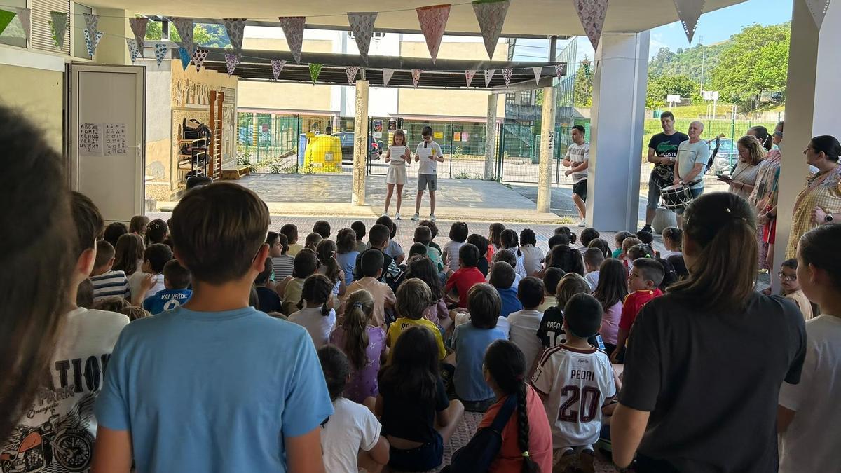 En imágenes: el colegio Obanca cierra el curso con su tradicional romería