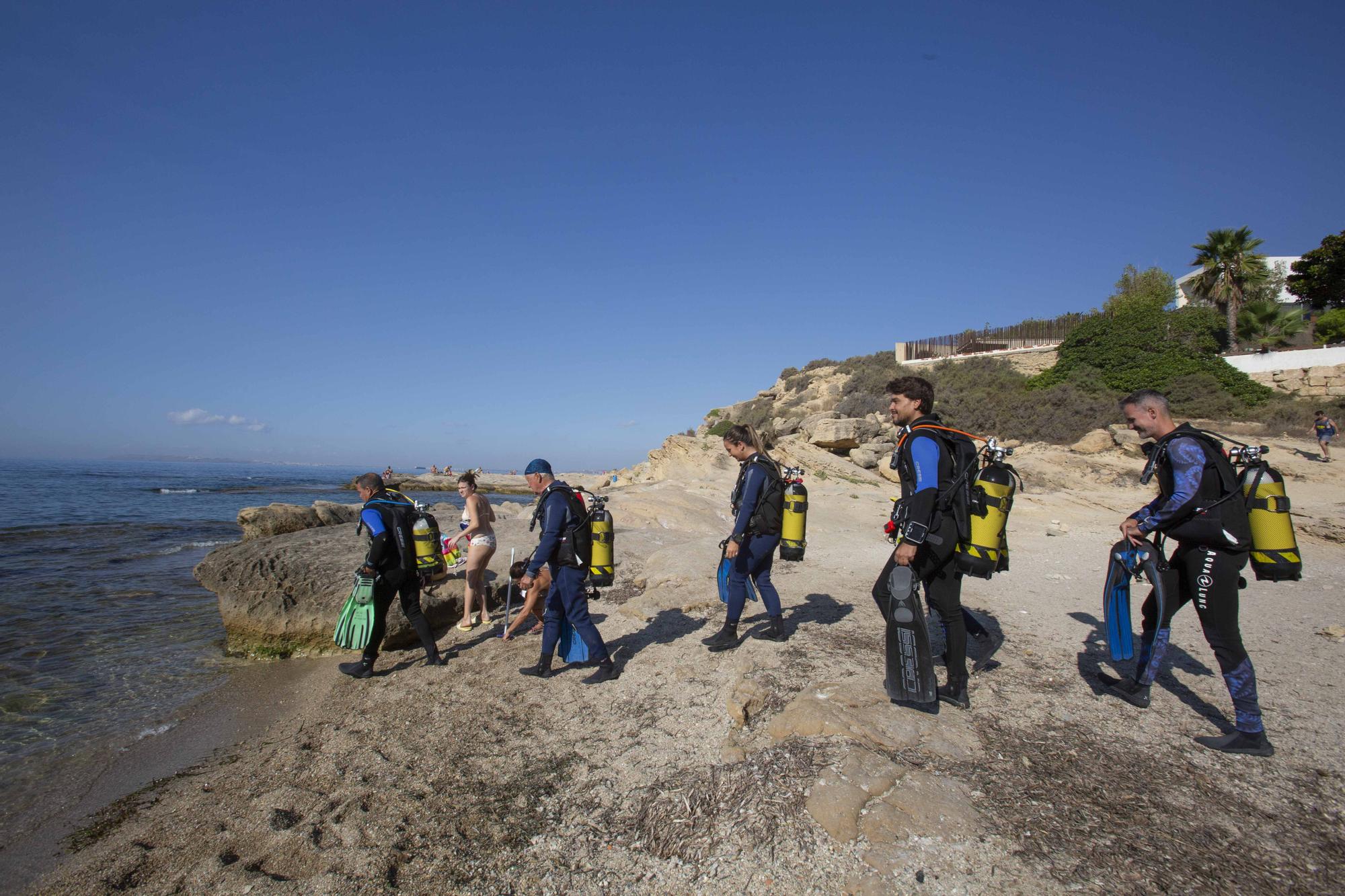 Las escuelas de buceo en Alicante son un "boom" tras la pandemia